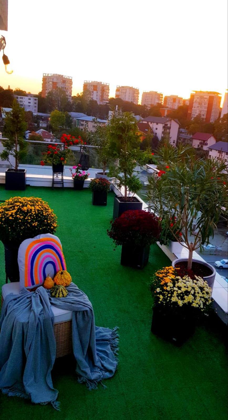 Appartement Penthouse Aeroport Iasi Extérieur photo