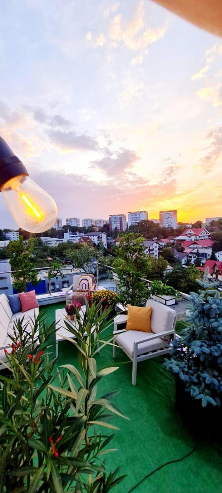 Appartement Penthouse Aeroport Iasi Extérieur photo